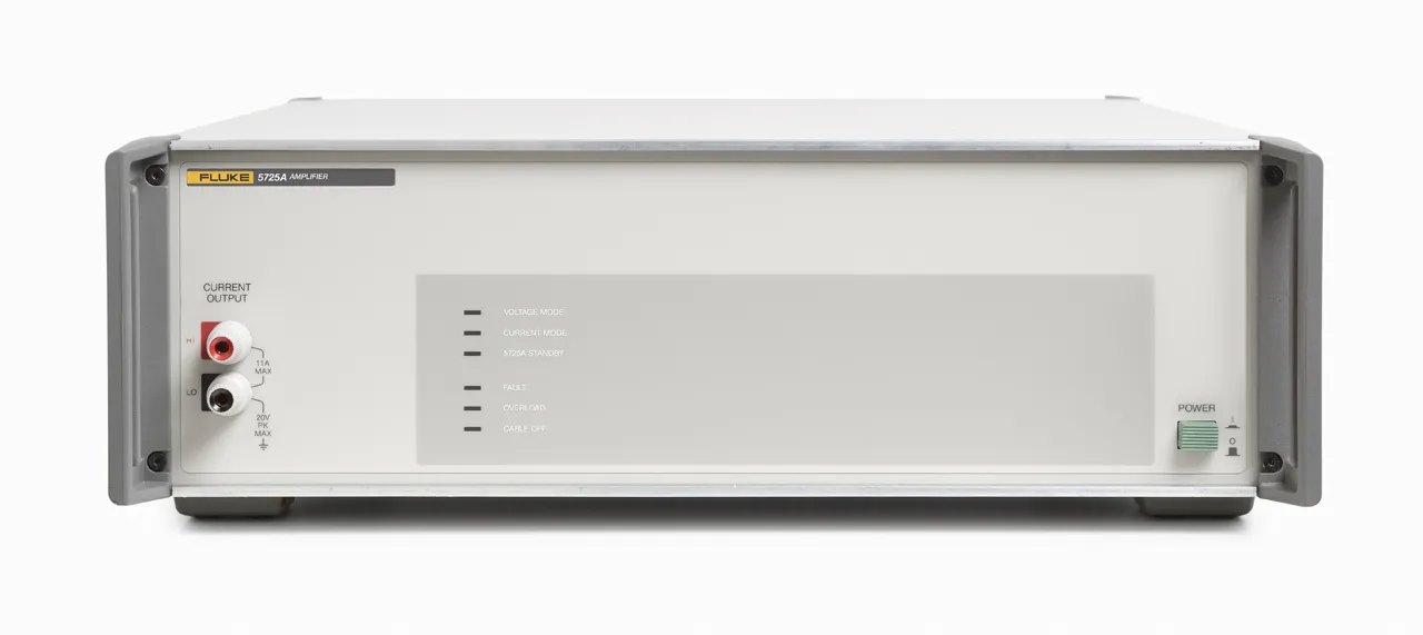 Fluke 5725A - Усилитель для калибраторов